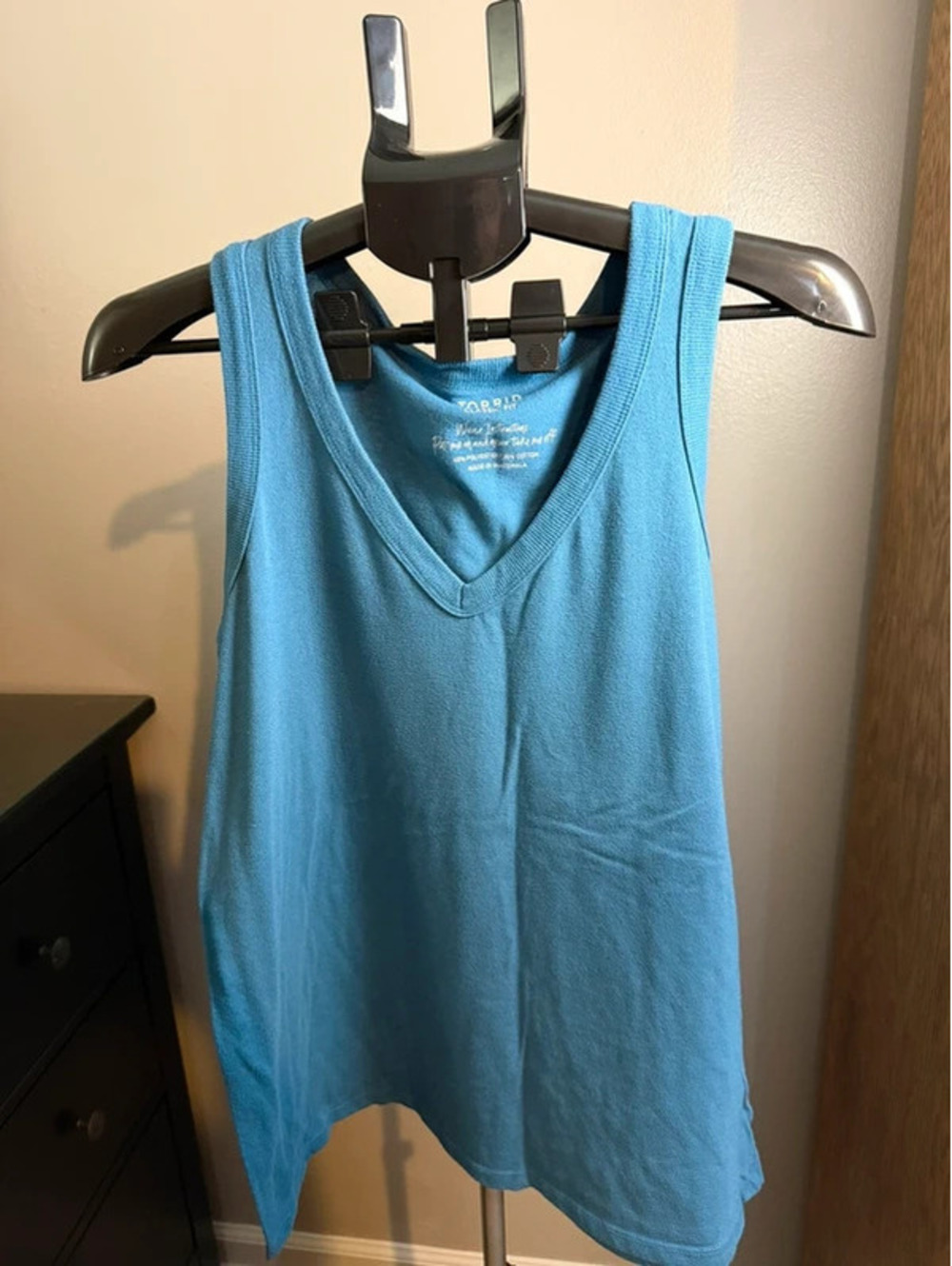 Torrid Blue V-Neck Tank Top Size 1